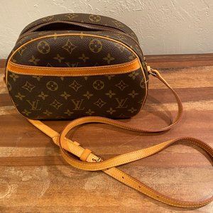 Louis Vuitton Blois Monogram Vintage Shoulder Bag